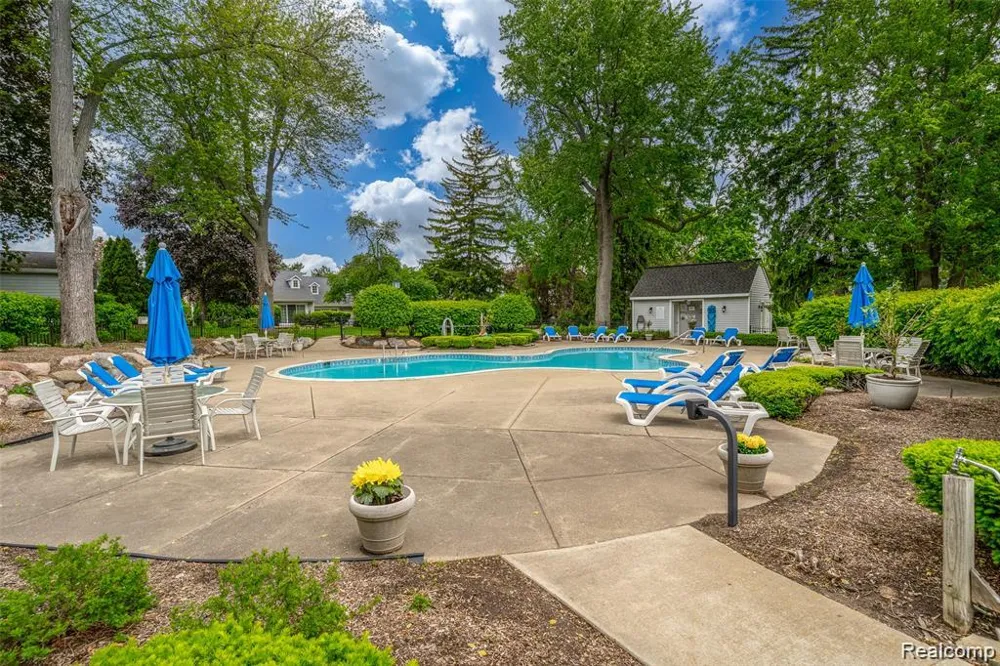 3565 Port Cove Drive #69 Waterford Charter Township, MI 48328