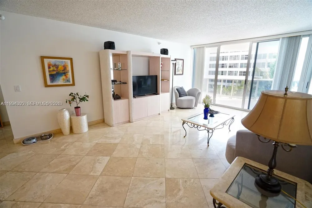 16711 Collins Ave #601 Sunny Isles Beach, FL 33160
