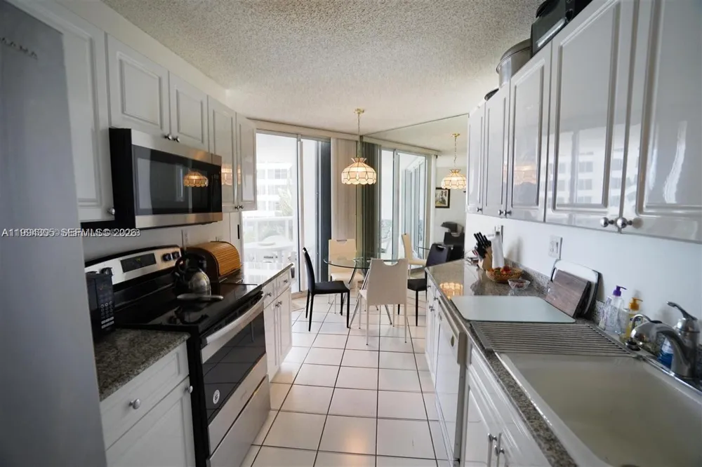 16711 Collins Ave #601 Sunny Isles Beach, FL 33160