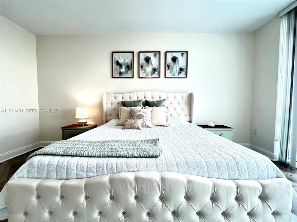 231 Riverside Dr #1210 Daytona, FL 32117