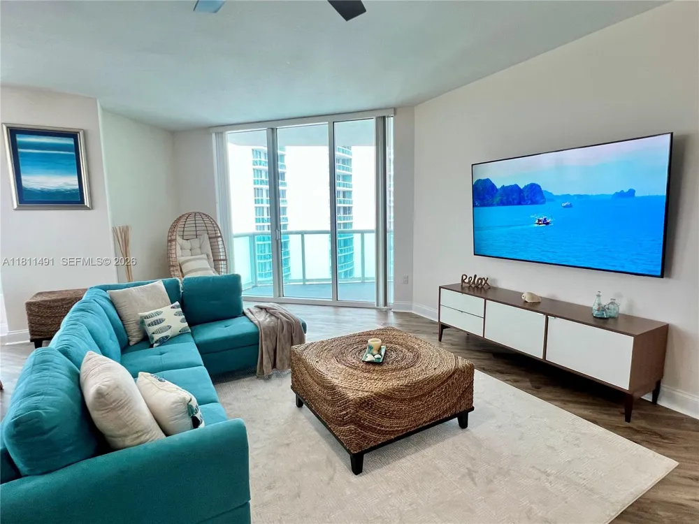 231 Riverside Dr #1210 Daytona, FL 32117
