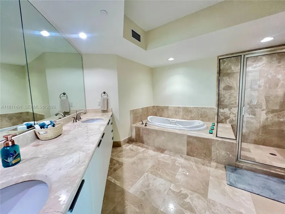 231 Riverside Dr #1210 Daytona, FL 32117