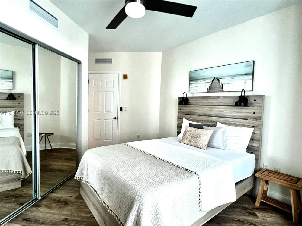 231 Riverside Dr #1210 Daytona, FL 32117