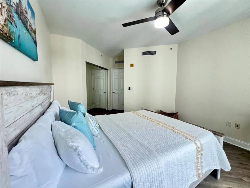 231 Riverside Dr #1210 Daytona, FL 32117