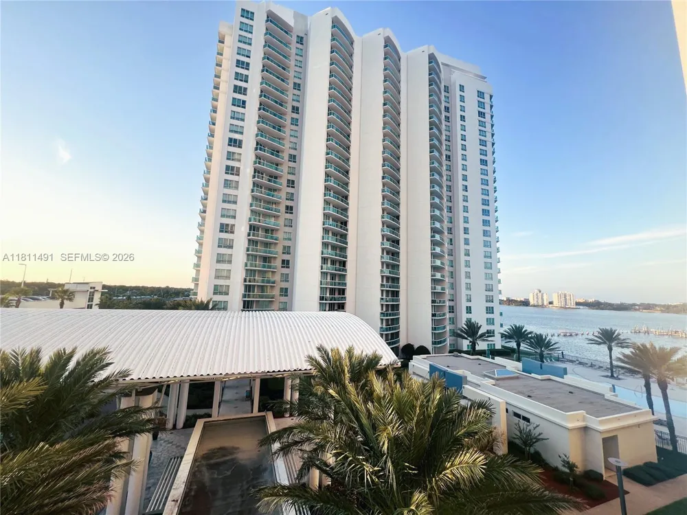 231 Riverside Dr #1210 Daytona, FL 32117