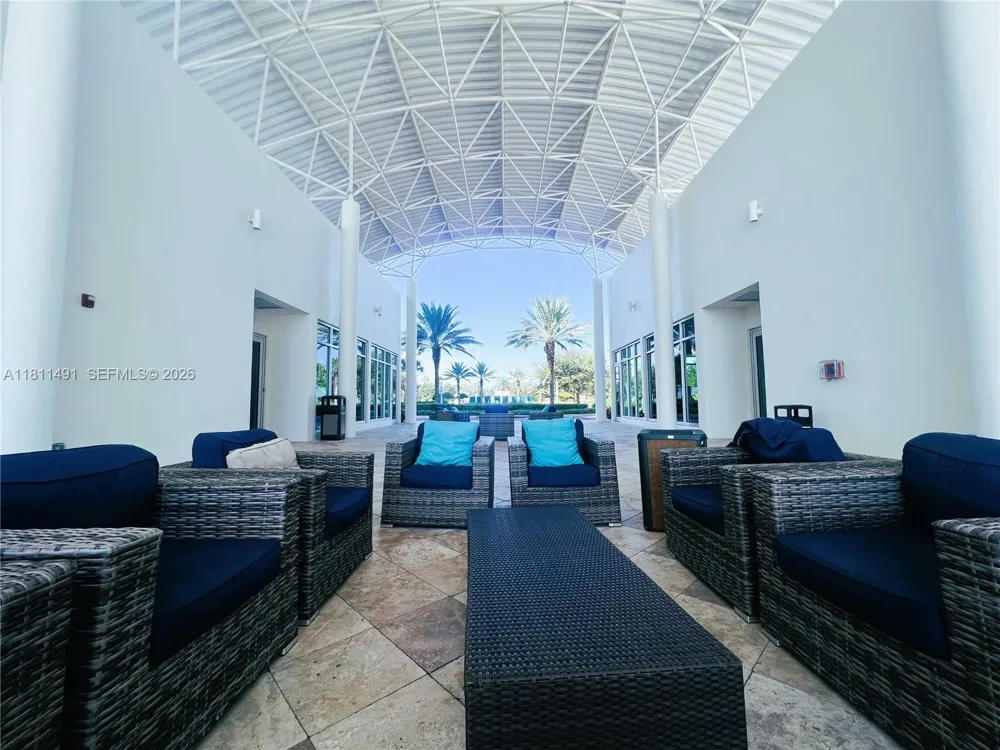 231 Riverside Dr #1210 Daytona, FL 32117
