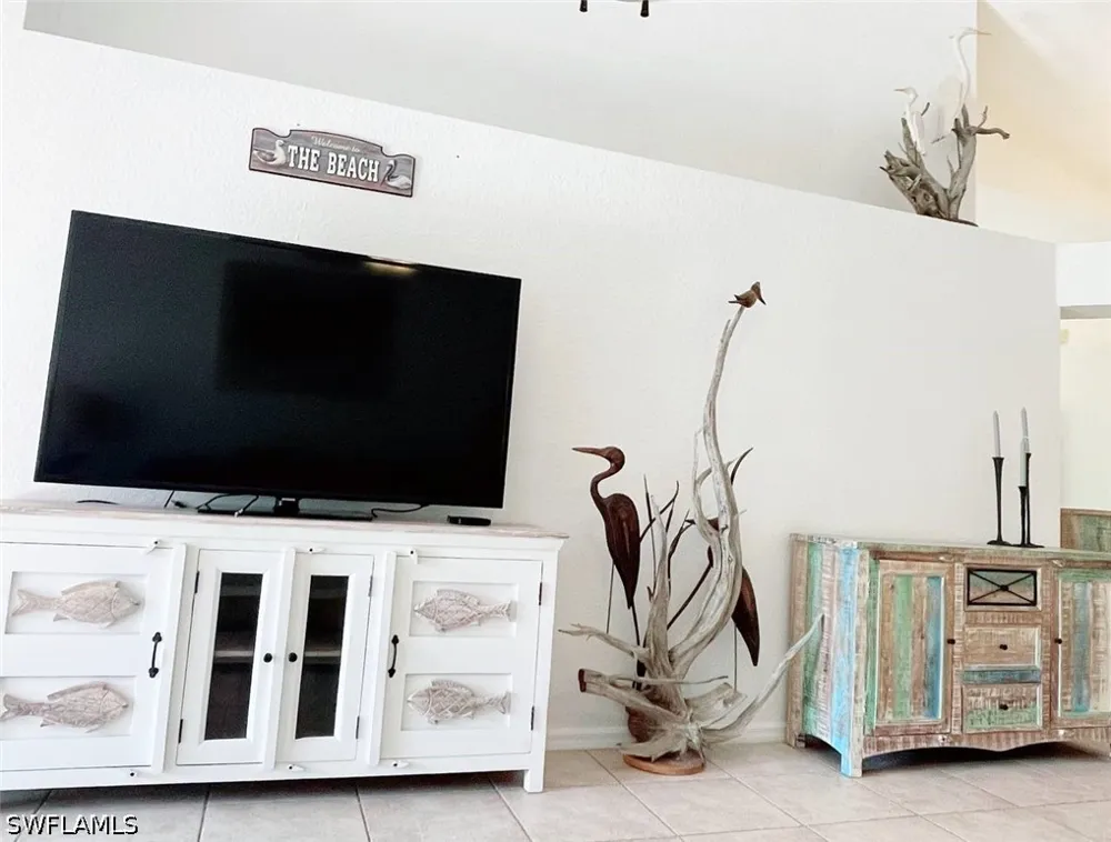 W Crown Pointe Boulevard Naples, FL 34112