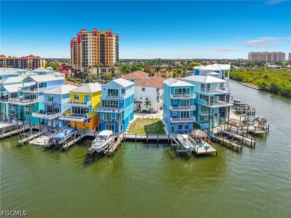 Shell Cove Drive Cape Coral, FL 33914