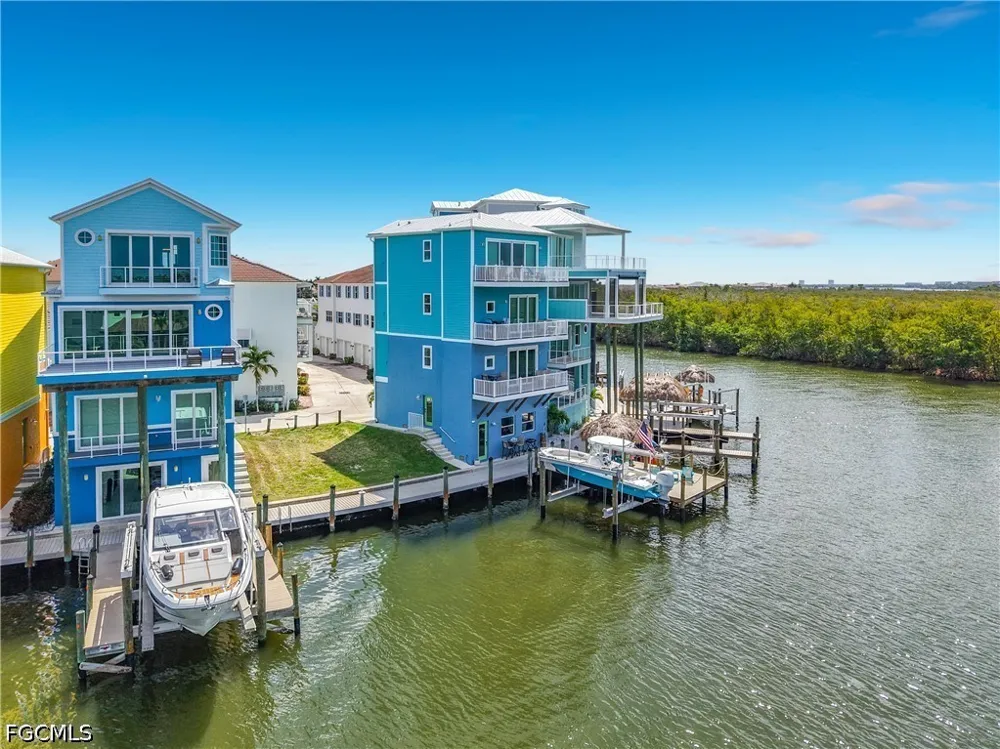 Shell Cove Drive Cape Coral, FL 33914