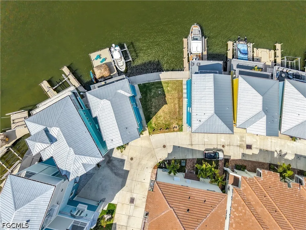 Shell Cove Drive Cape Coral, FL 33914