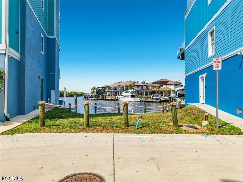 Shell Cove Drive Cape Coral, FL 33914
