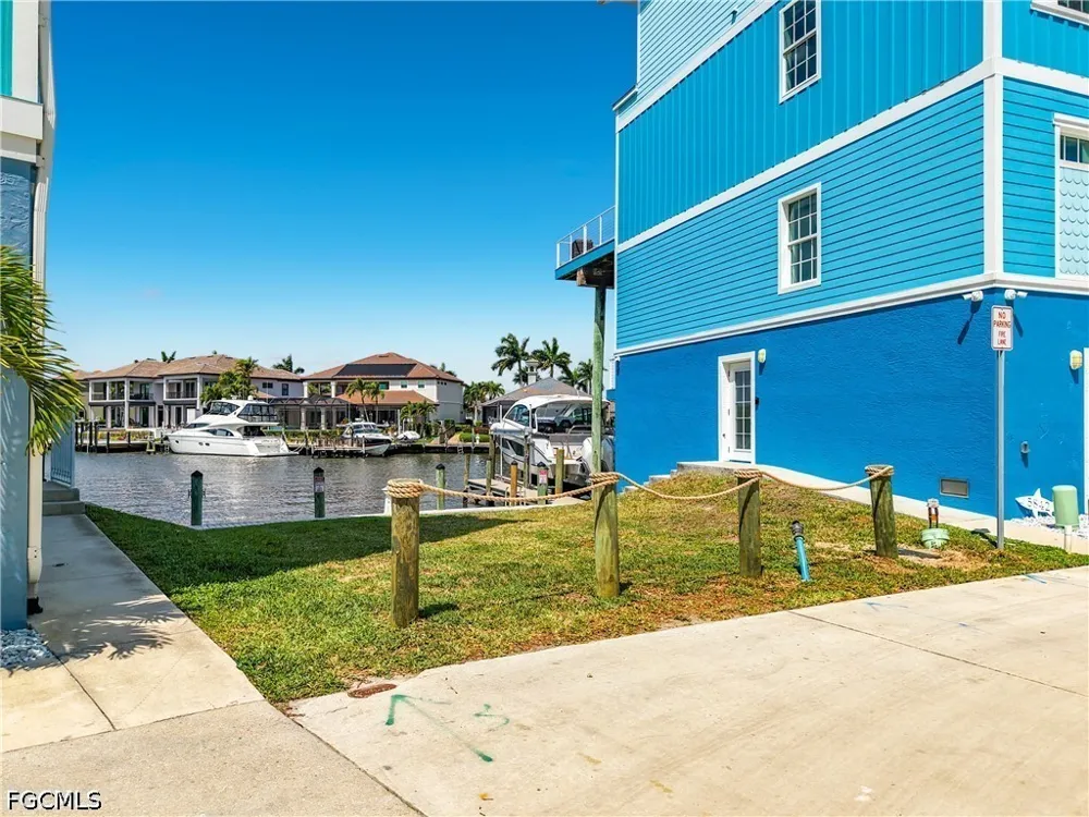 Shell Cove Drive Cape Coral, FL 33914