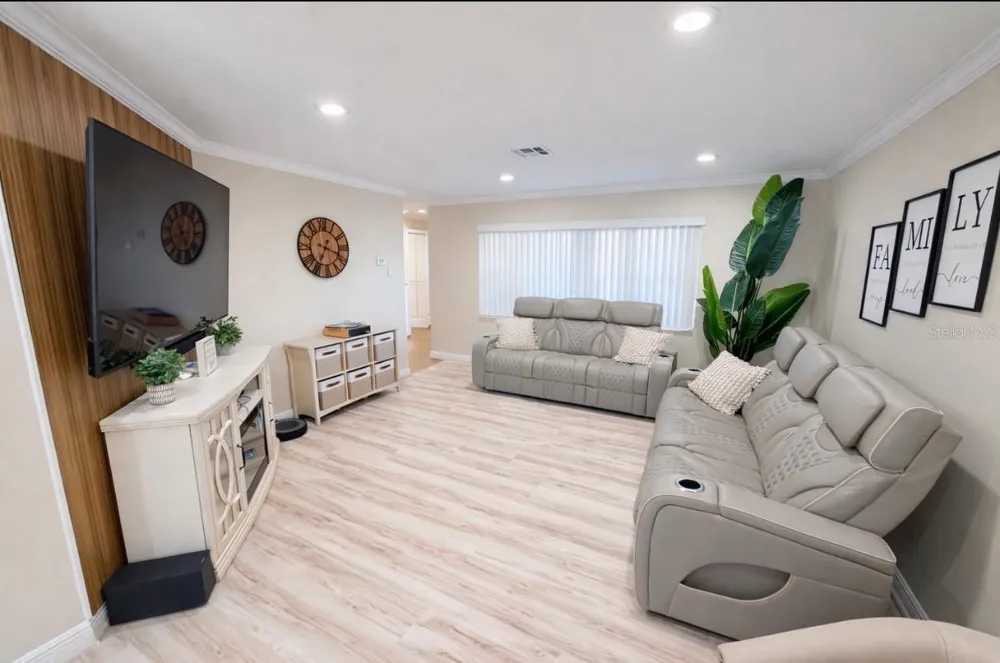 7051 LEXINGTON CIR Brooksville, FL 34602