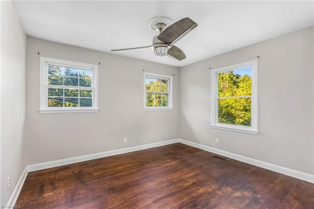 4210 Niblick Drive Pfafftown, NC 27040