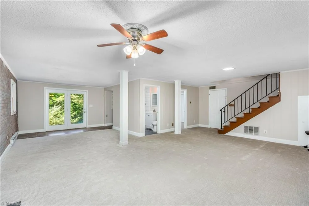 4210 Niblick Drive Pfafftown, NC 27040