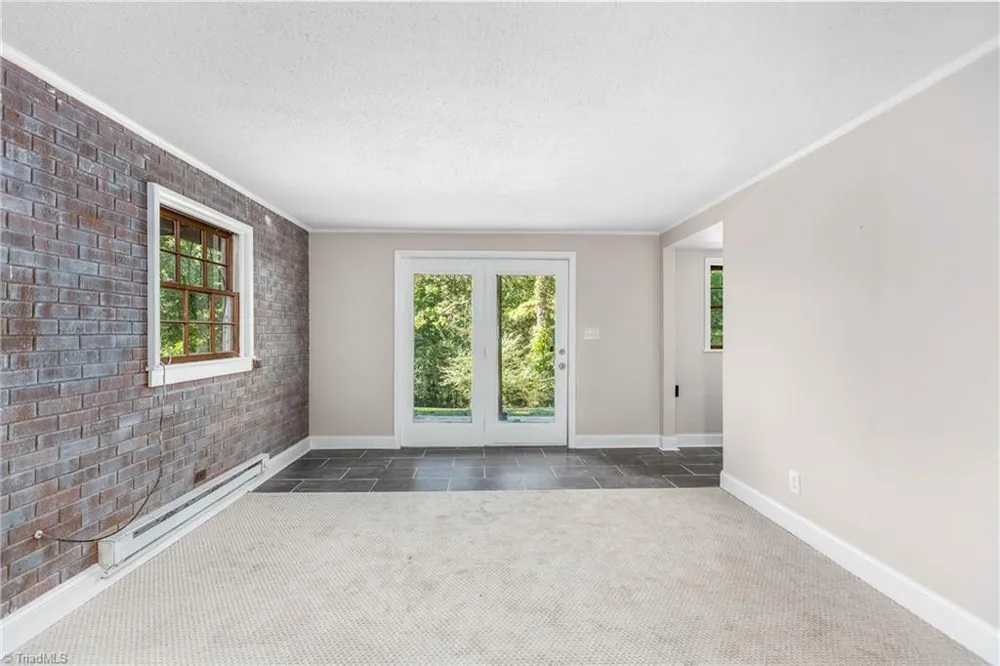 4210 Niblick Drive Pfafftown, NC 27040