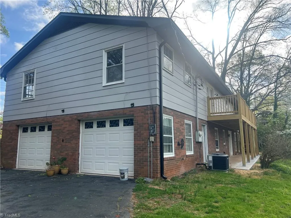 4210 Niblick Drive Pfafftown, NC 27040