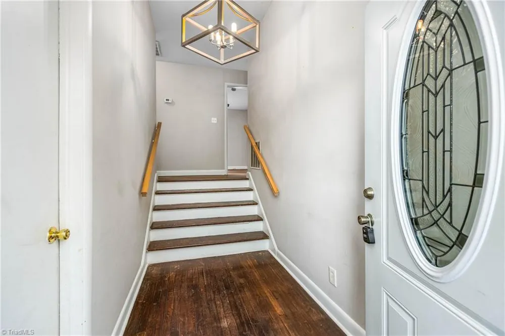 4210 Niblick Drive Pfafftown, NC 27040
