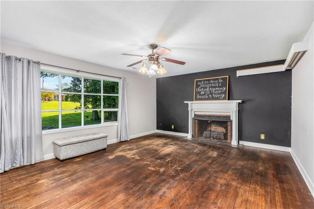 4210 Niblick Drive Pfafftown, NC 27040