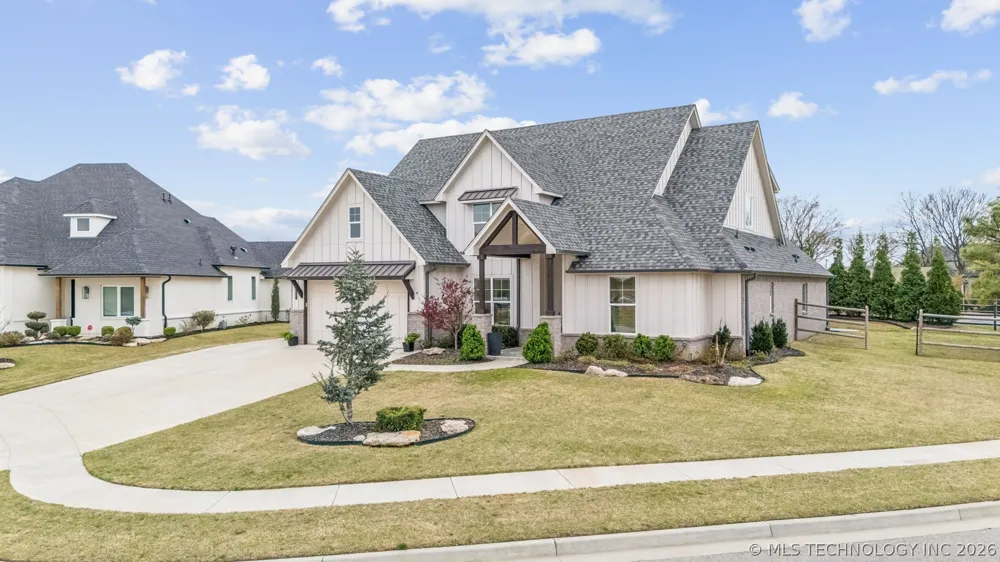 7201 Hawthorne Lane Owasso, OK 74055