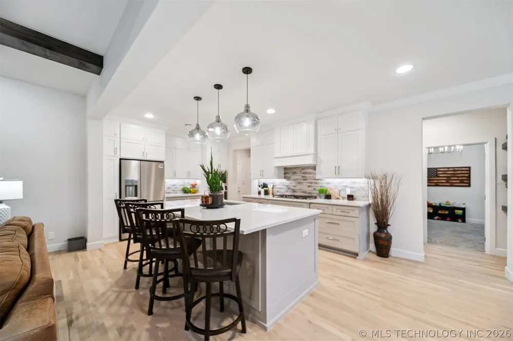 7201 Hawthorne Lane Owasso, OK 74055