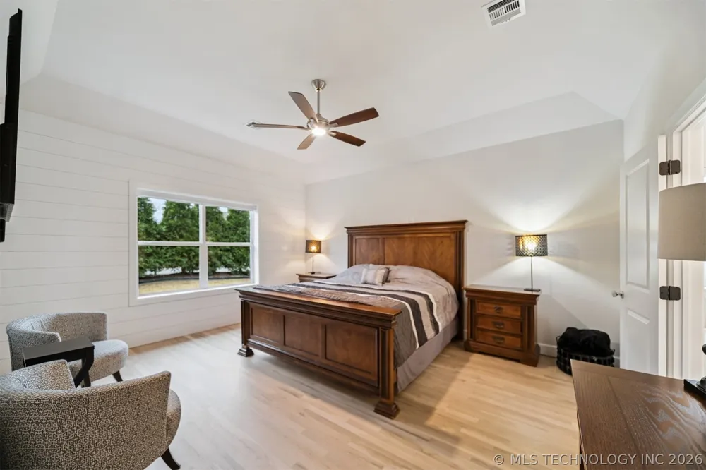 7201 Hawthorne Lane Owasso, OK 74055
