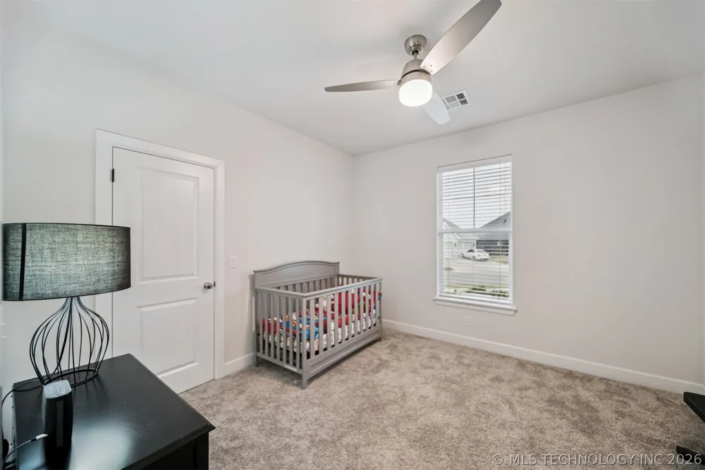 7201 Hawthorne Lane Owasso, OK 74055