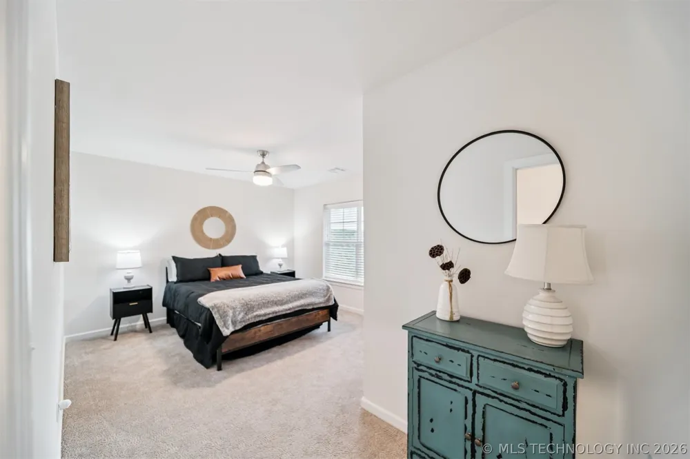 7201 Hawthorne Lane Owasso, OK 74055