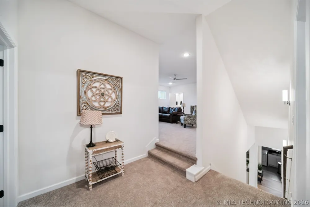 7201 Hawthorne Lane Owasso, OK 74055