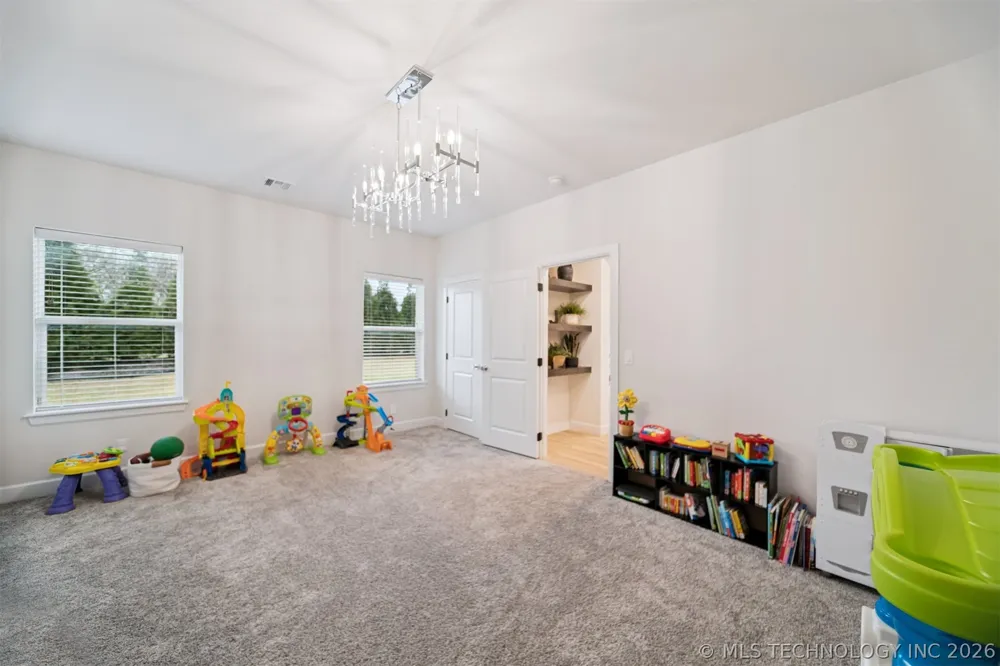 7201 Hawthorne Lane Owasso, OK 74055
