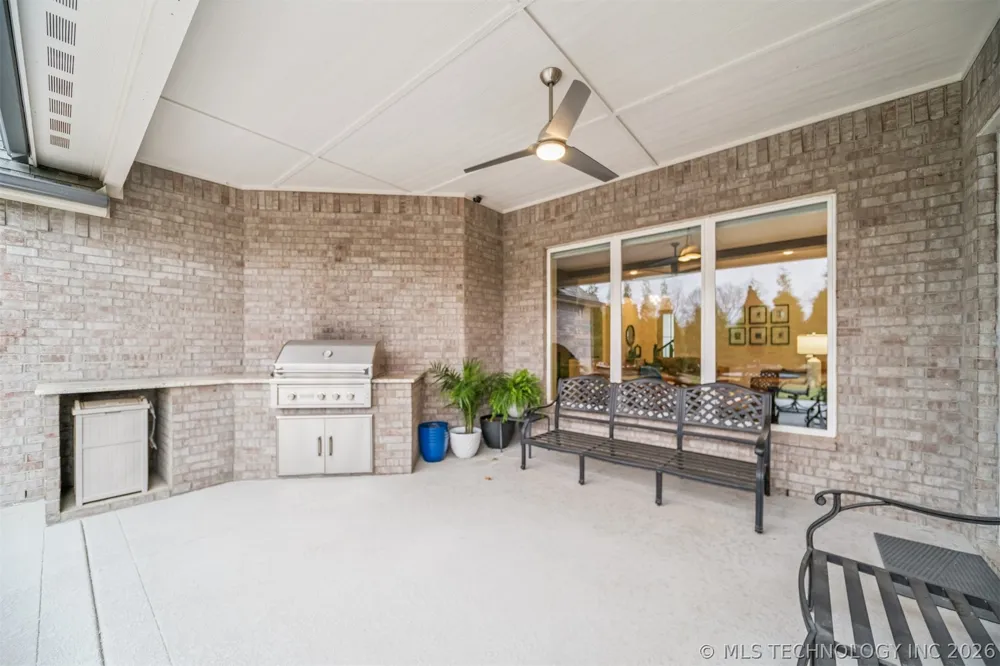 7201 Hawthorne Lane Owasso, OK 74055