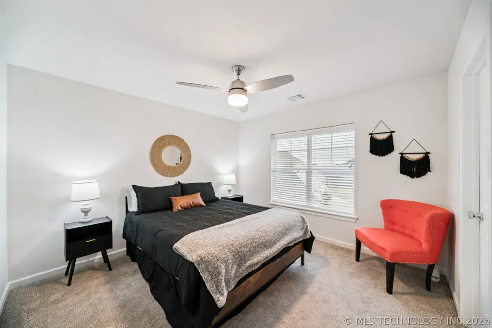 7201 Hawthorne Lane Owasso, OK 74055