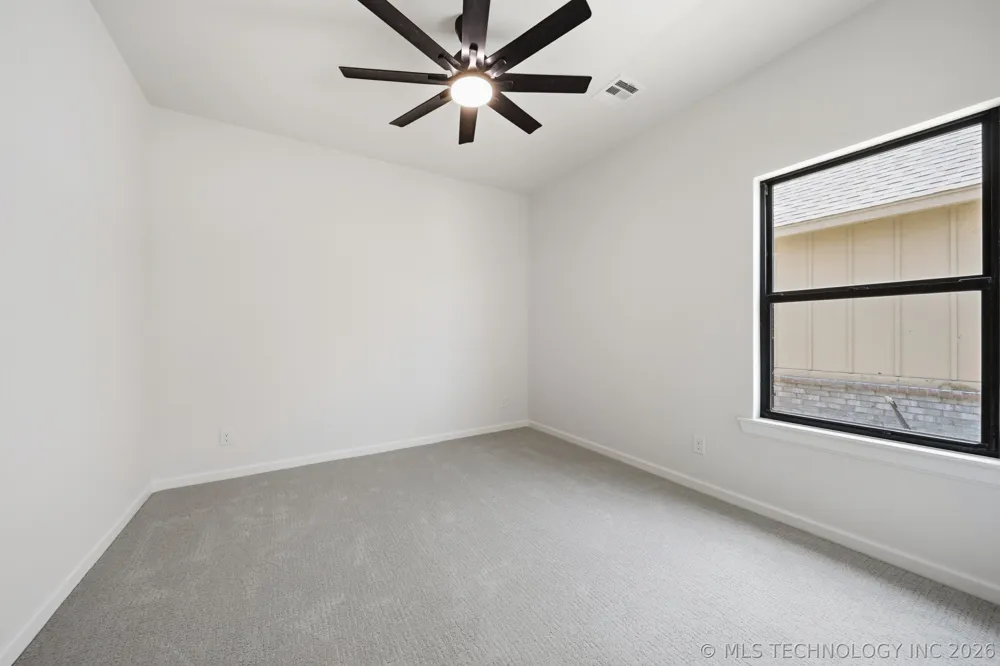 1009 S Chickasaw Street Skiatook, OK 74070