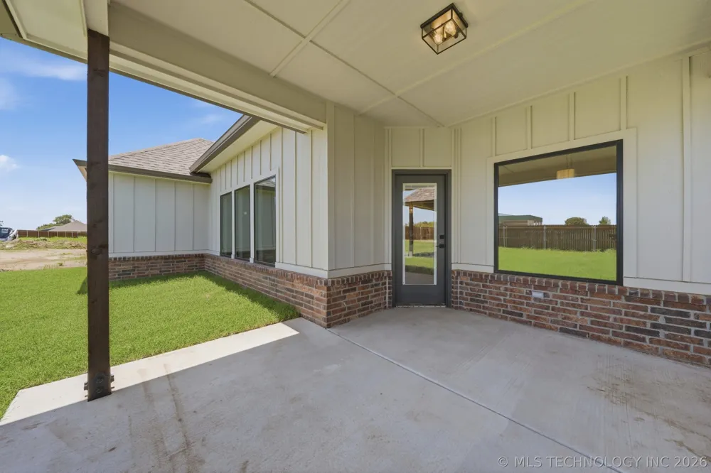 1009 S Chickasaw Street Skiatook, OK 74070