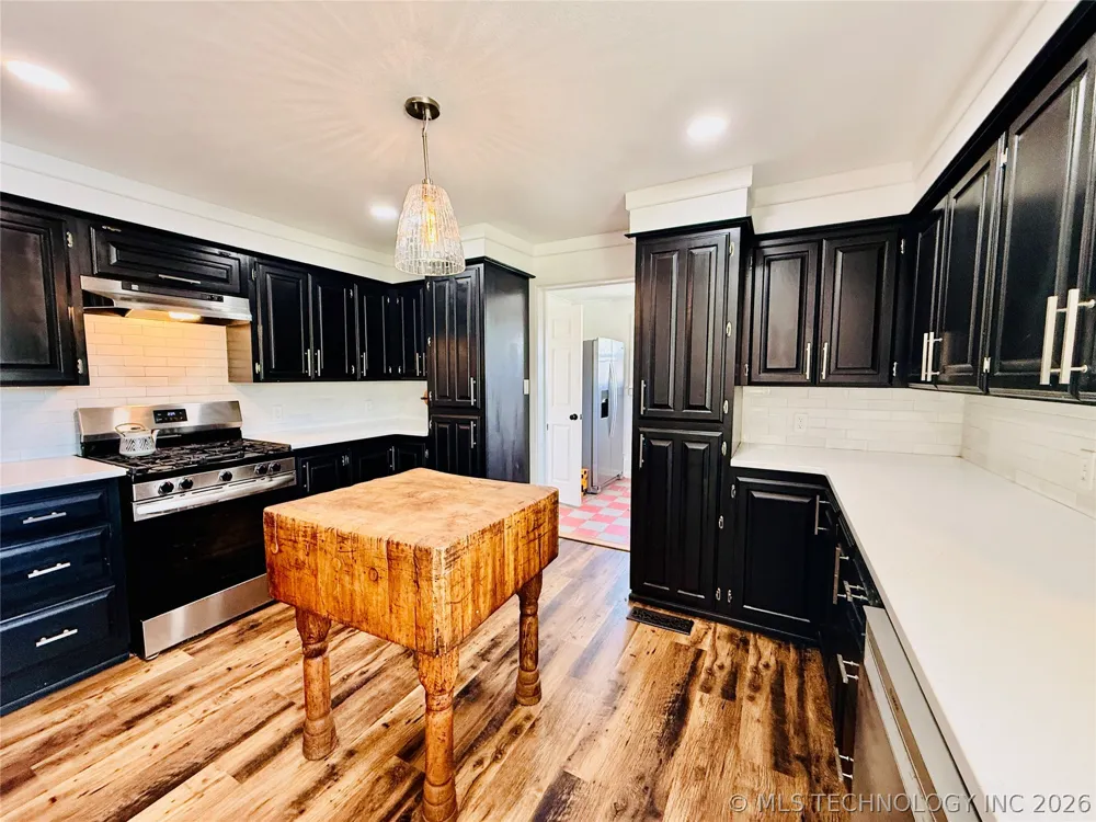 410 S 4th Hartshorne, OK 74547