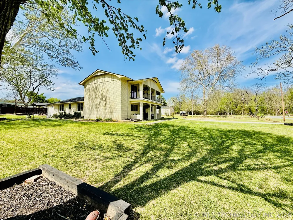 410 S 4th Hartshorne, OK 74547