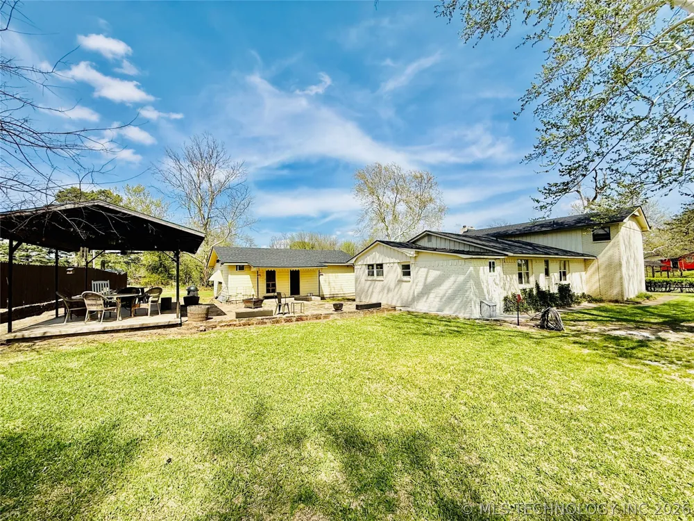 410 S 4th Hartshorne, OK 74547