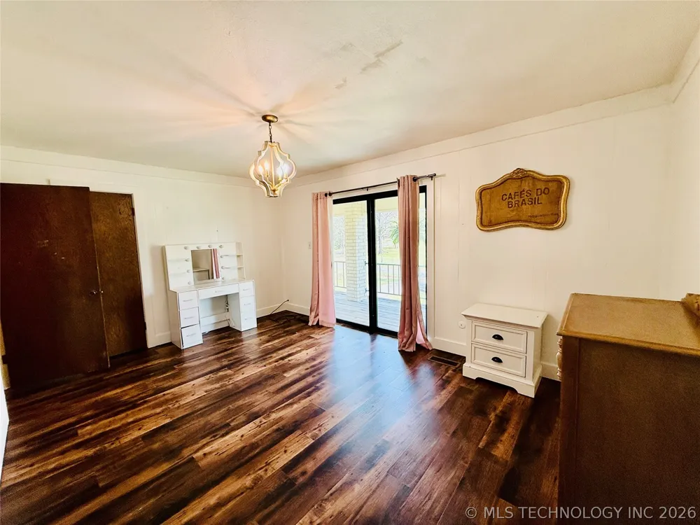 410 S 4th Hartshorne, OK 74547