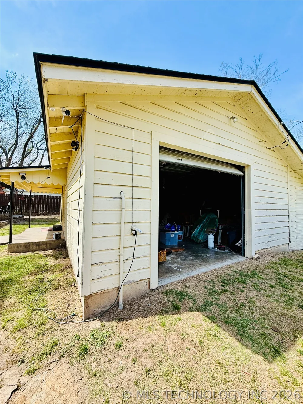 410 S 4th Hartshorne, OK 74547