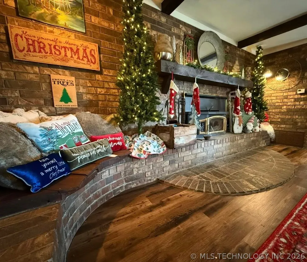 410 S 4th Hartshorne, OK 74547