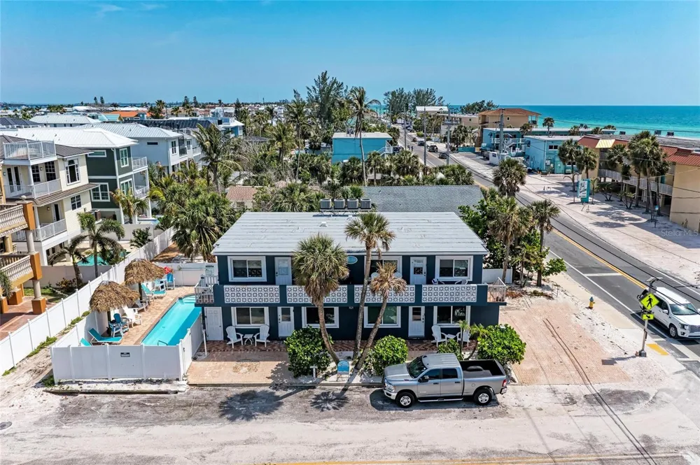 101 25TH STREET #1 Bradenton Beach, FL 34217