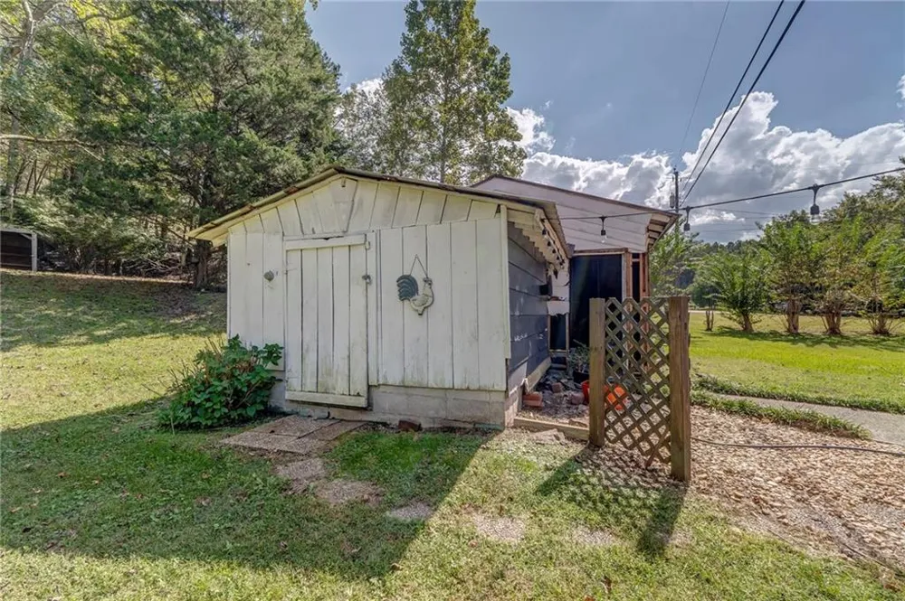 1525 Sloppy Floyd Lake Road Summerville, GA 30747