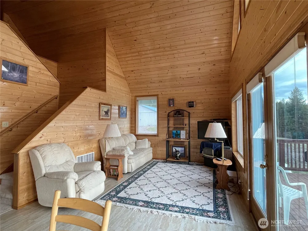 50 DOLL DRIVE Republic, WA 99166