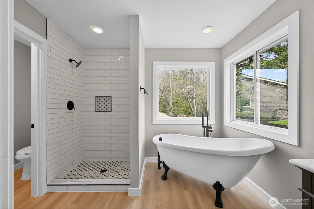 26518 NE Kennedy Drive Duvall, WA 98019