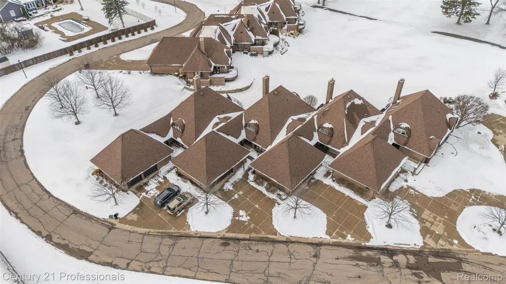 9095 S Saginaw Road #5 Grand Blanc Charter Township, MI 48439