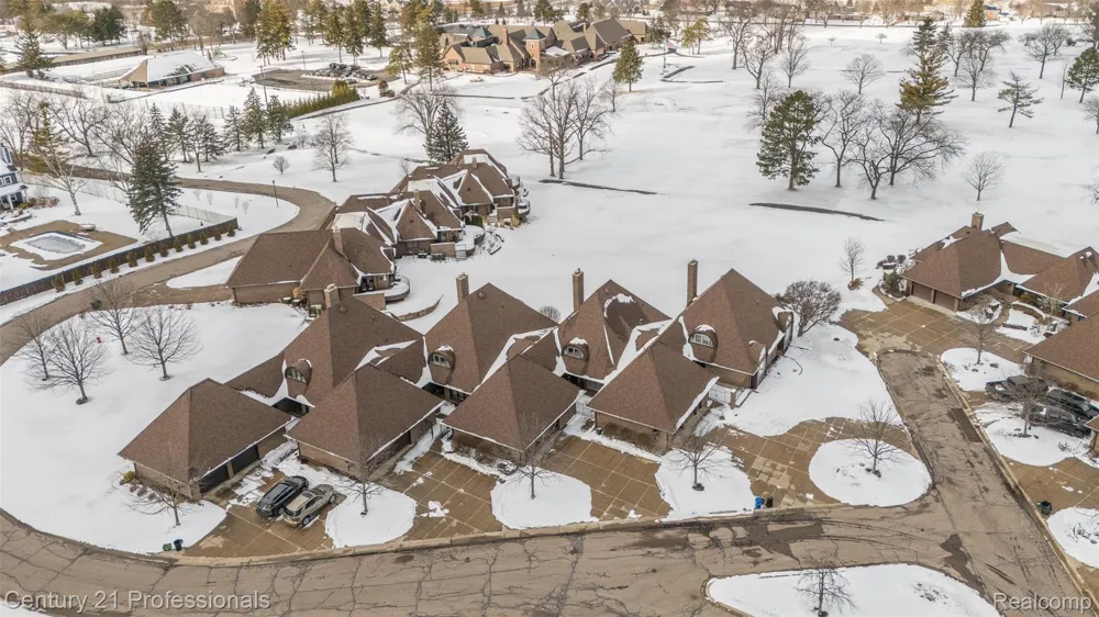 9095 S Saginaw Road #5 Grand Blanc Charter Township, MI 48439
