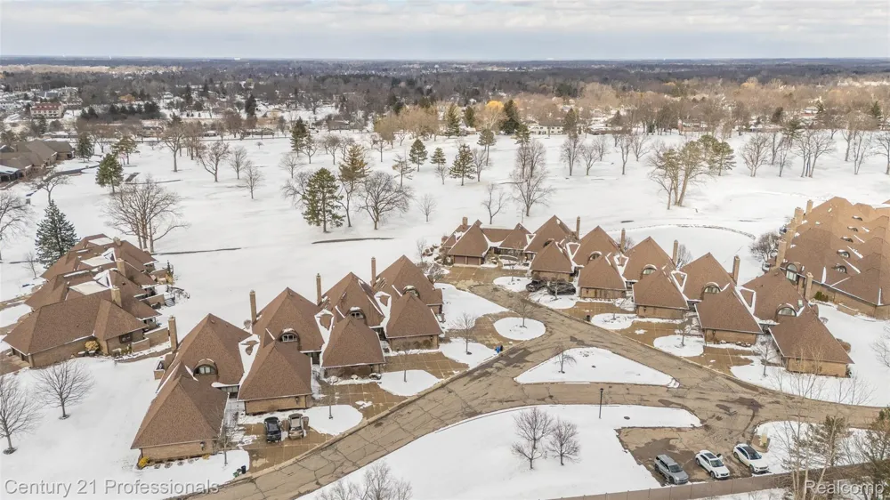 9095 S Saginaw Road #5 Grand Blanc Charter Township, MI 48439