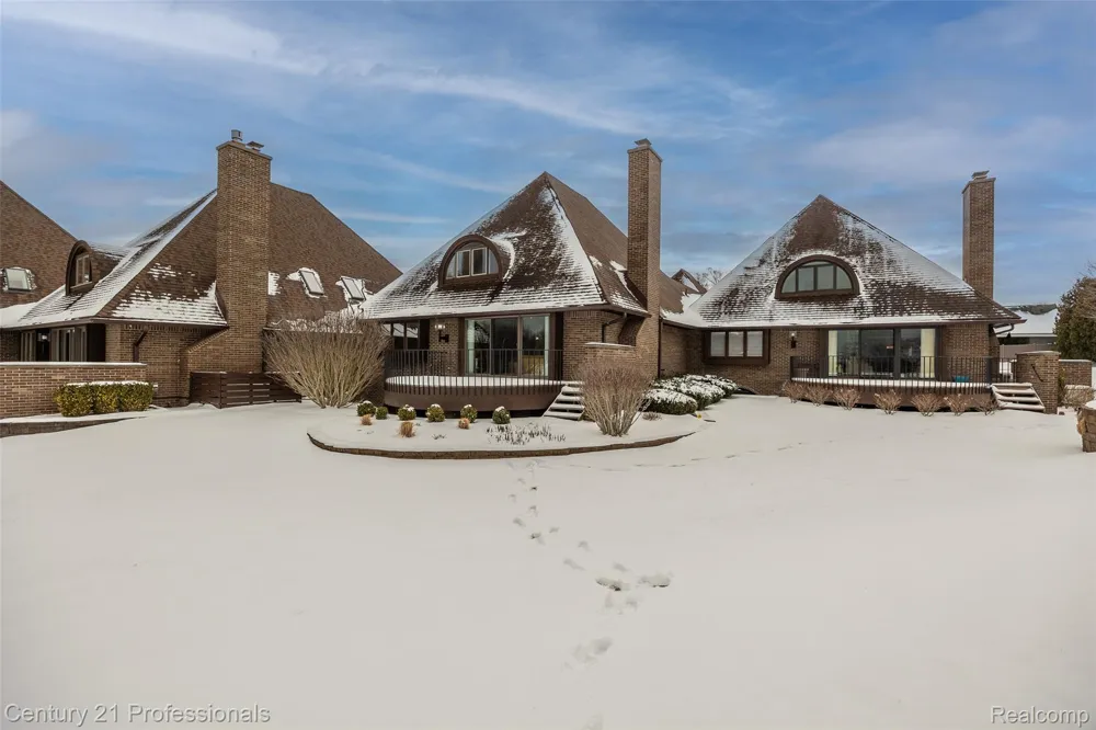 9095 S Saginaw Road #5 Grand Blanc Charter Township, MI 48439