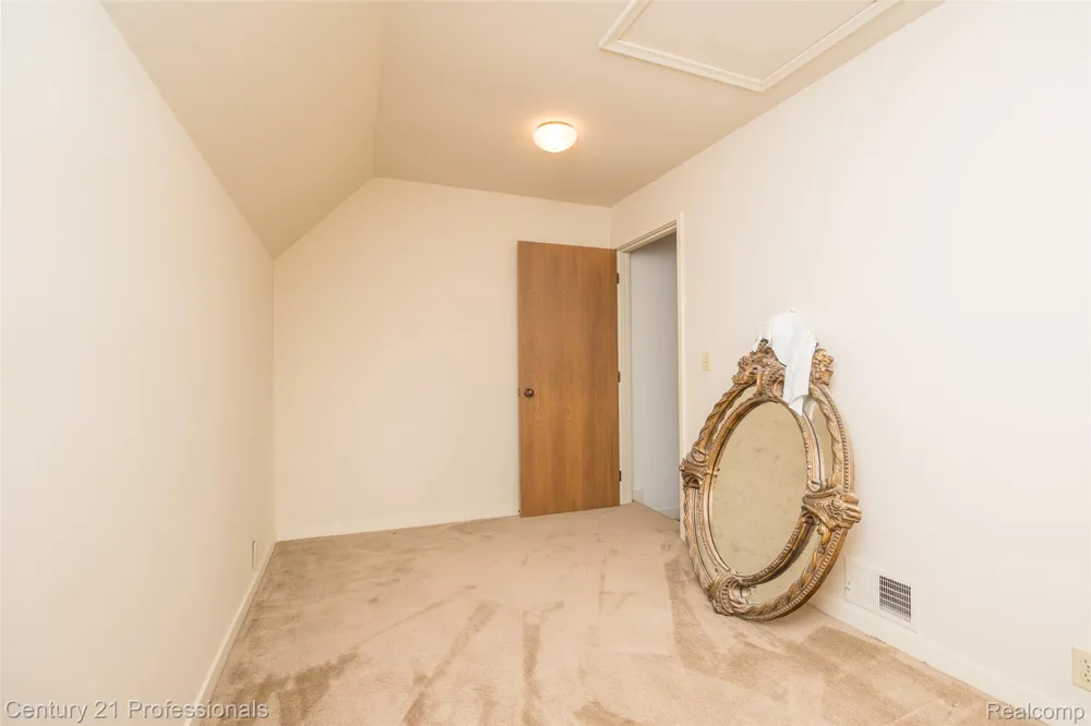 9095 S Saginaw Road #5 Grand Blanc Charter Township, MI 48439