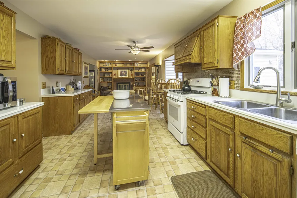 1575 Scully Road Union Charter Township, MI 48858